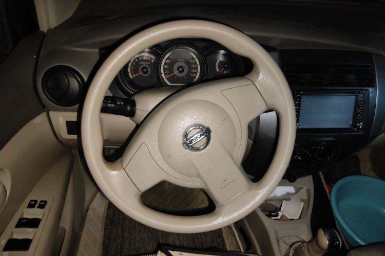 Used Nissan Livina 2009 1.6L Manual All-Around Model Steering Wheel