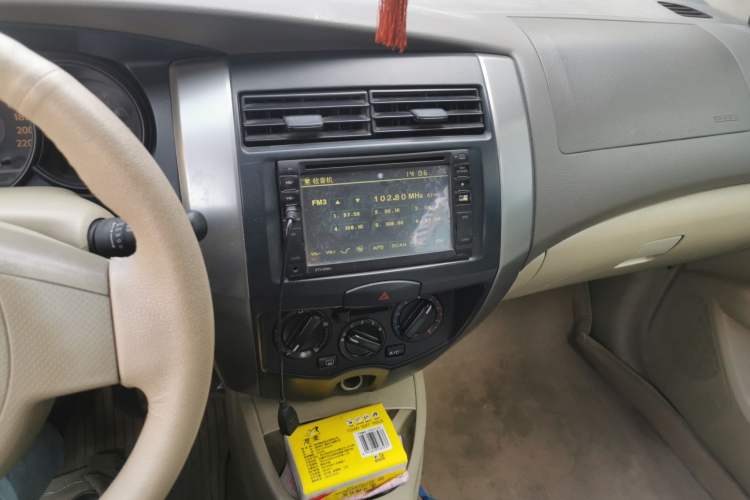 Used Nissan Livina 2009 1.6L Manual All-Around Model Audio And AC Panel