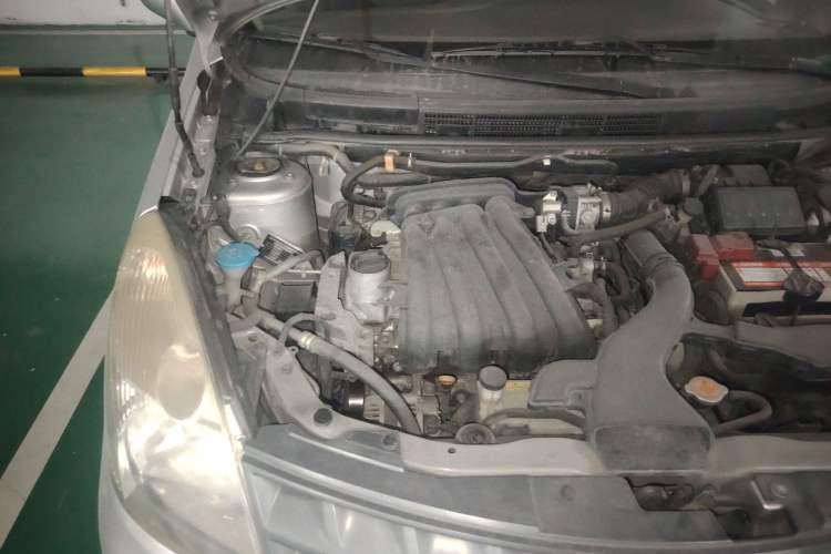 Used Nissan Livina 2009 1.6L Automatic All-in-One Edition Engine Bay Right