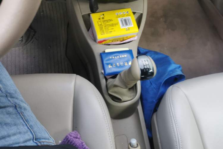 Used Nissan Livina 2009 1.6L Manual All-Around Model Gear Lever