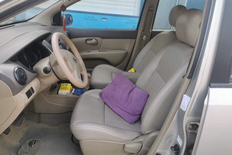 Used Nissan Livina 2009 1.6L Manual All-Around Model Left Front Seat