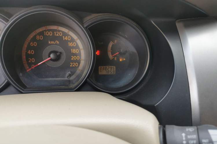 Used Nissan Livina 2009 1.6L Manual All-Around Model Odometer Close Up