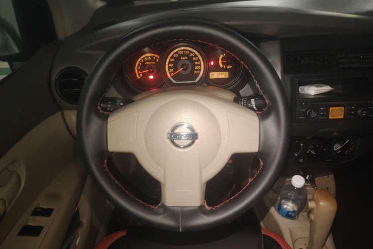 Used Nissan Livina 2009 1.6L Automatic All-in-One Edition Steering Wheel