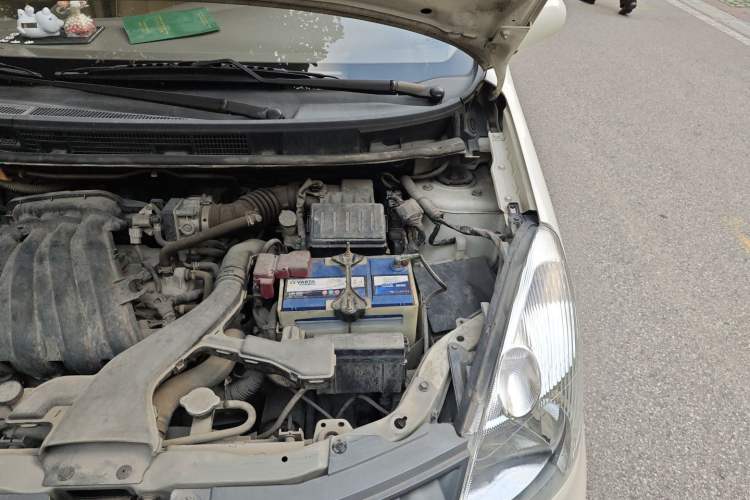 Used Nissan Livina 2009 1.6L Automatic All-in-One Edition Engine Bay Left