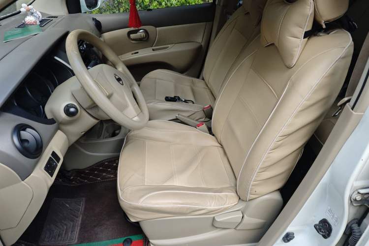 Used Nissan Livina 2009 1.6L Automatic All-in-One Edition Left Front Seat