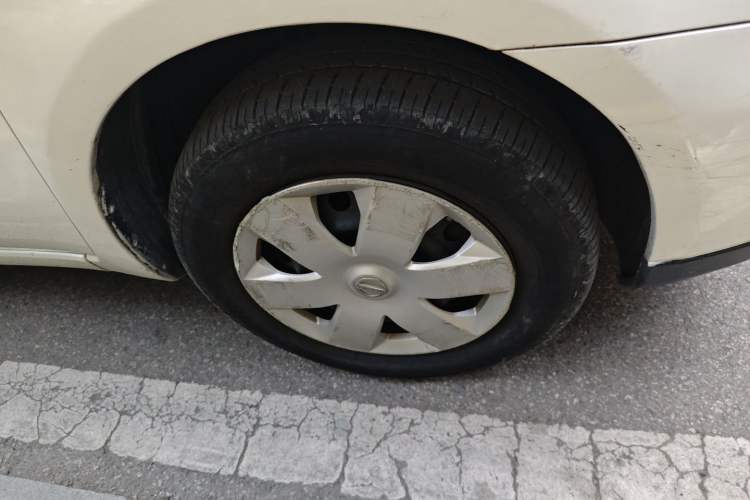 Used Nissan Livina 2009 1.6L Automatic All-in-One Edition Right Front Wheel Hub