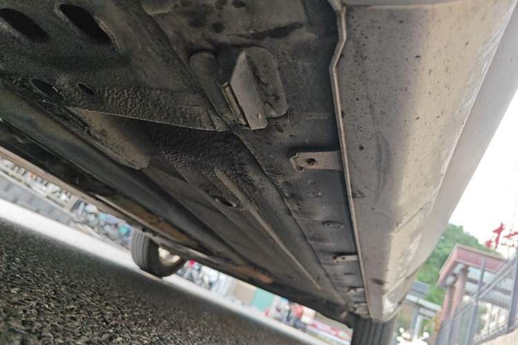 Used Nissan Livina 2010 JINRUI Edition 1.6L Automatic Standard Model Chassis Front Left
