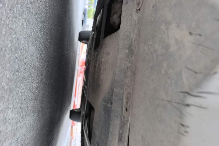 Used Nissan Livina 2010 Jingrui Edition 1.6L Automatic Smart Model Chassis Front