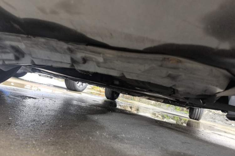 Used Nissan Livina 2010 JINRUI Edition 1.6L Automatic Standard Model Chassis Front