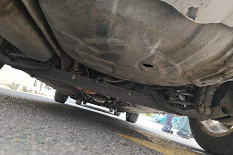 Used Nissan Livina 2010 JINRUI Edition 1.6L Automatic Standard Model Chassis Rear