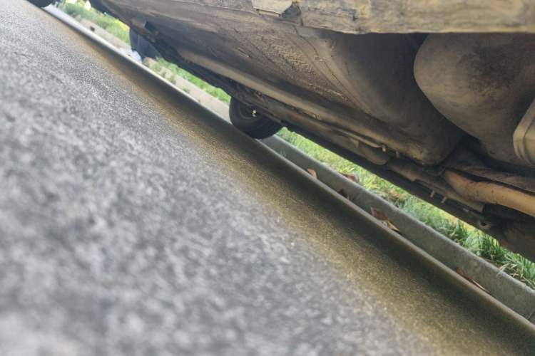 Used Nissan Livina 2010 Jingyue Edition 1.6L Manual All-Around Model Chassis Rear Left