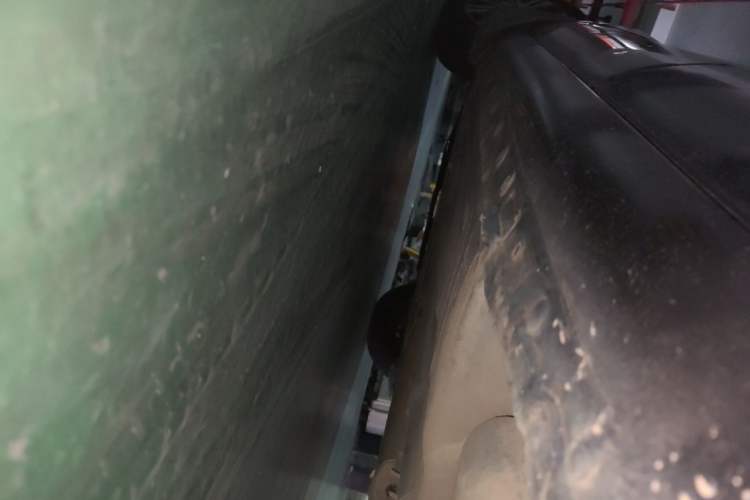 Used Nissan Livina 2010 Jingyue Edition 1.6L Manual All-Around Model Chassis Rear Left