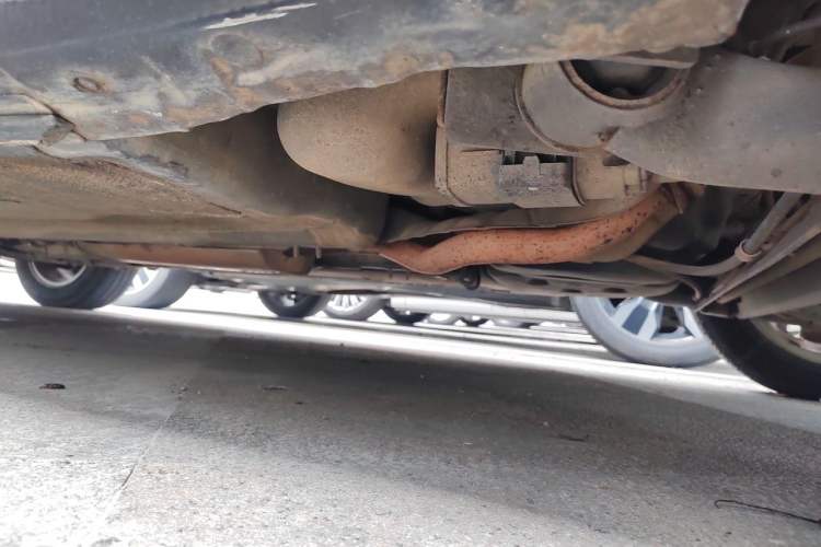 Used Nissan Livina 2010 Jingyi Edition 1.8L Manual Standard Model Chassis Rear Left