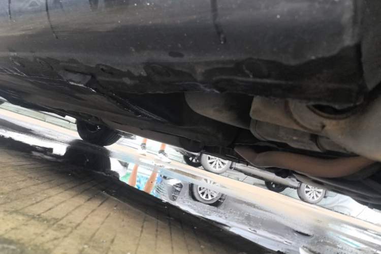 Used Nissan Livina 2010 JINRUI Edition 1.6L Automatic Standard Model Chassis Rear Left