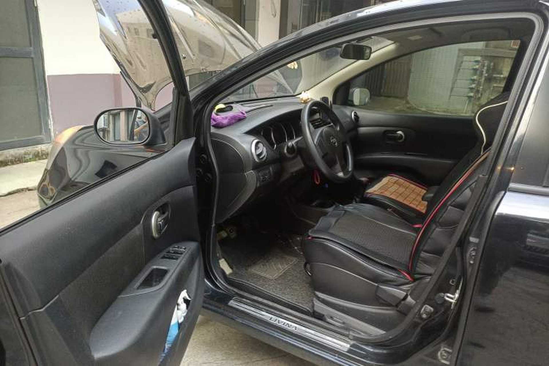Used Nissan Livina 2010 Jingyue Edition 1.6L Manual All-Around Model Driver Seat