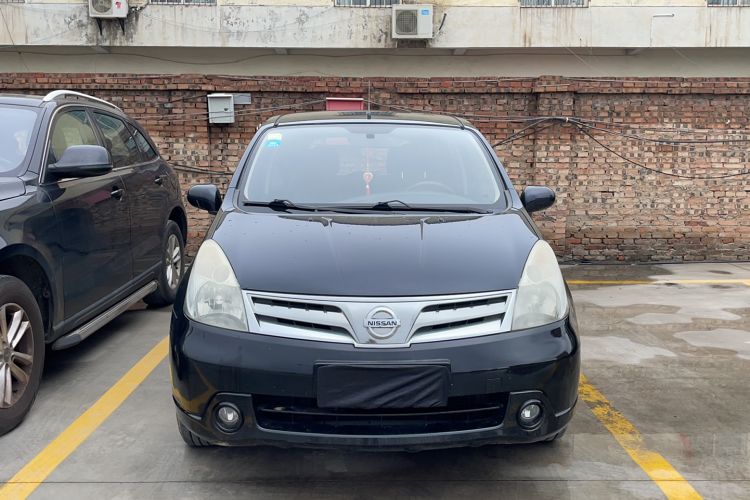 Used Nissan Livina 2010 Jingyue Edition 1.6L Manual All-Around Model Exterior 1