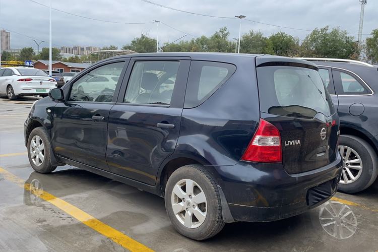 Used Nissan Livina 2010 Jingyue Edition 1.6L Manual All-Around Model Exterior 3