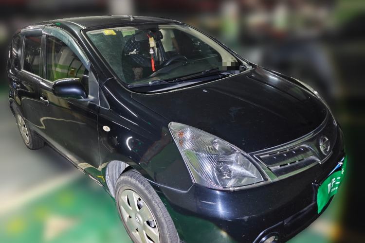 Used Nissan Livina 2010 Jingyue Edition 1.6L Manual All-Around Model Front Right 45 Deg