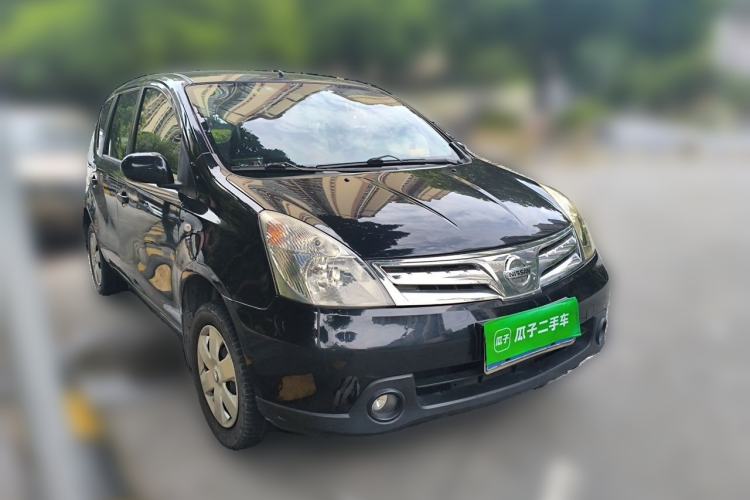 Used Nissan Livina 2010 Jingyue Edition 1.6L Manual All-Around Model Front Right 45 Deg