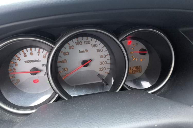 Used Nissan Livina 2010 JINRUI Edition 1.6L Automatic Standard Model Instrument Cluster