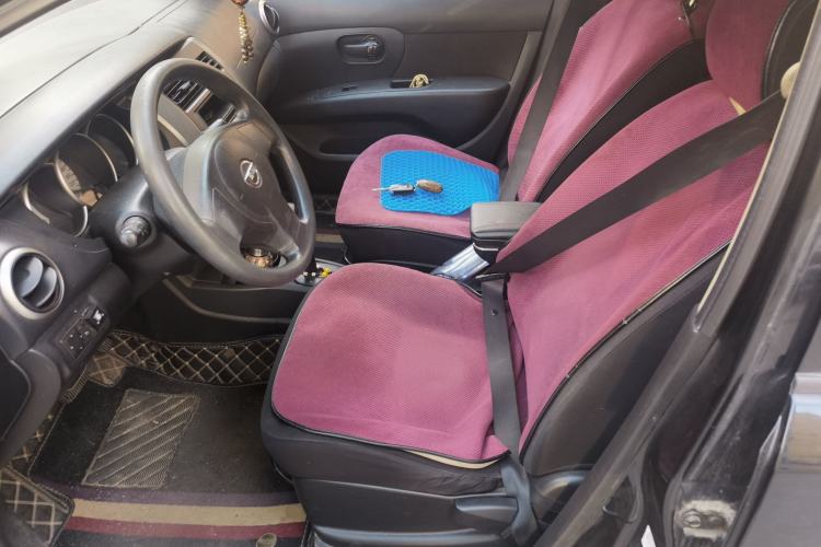 Used Nissan Livina 2010 Jingyue Edition 1.6L Automatic All-in-One Model Left Front Seat