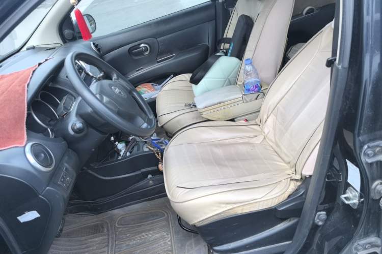 Used Nissan Livina 2010 Jingrui Edition 1.6L Automatic Smart Model Left Front Seat