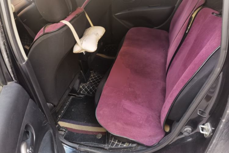 Used Nissan Livina 2010 Jingyue Edition 1.6L Automatic All-in-One Model Left Rear Seat