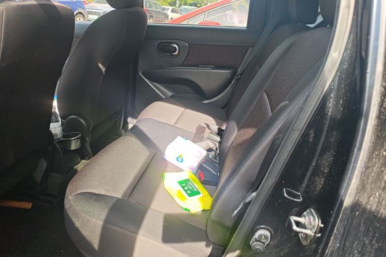 Used Nissan Livina 2010 Jingrui Edition 1.6L Manual Standard Model Left Rear Seat