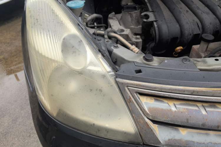 Used Nissan Livina 2010 JINRUI Edition 1.6L Automatic Standard Model Right Front Headlight