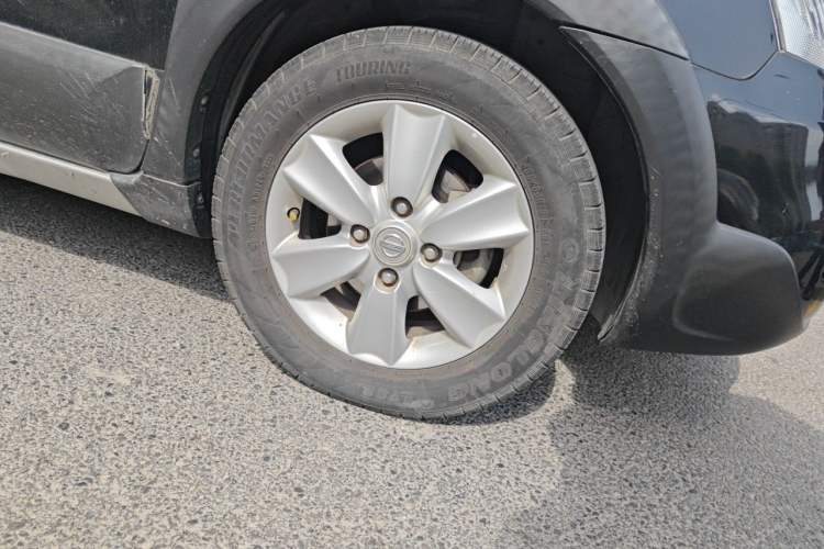 Used Nissan Livina 2010 JINRUI Edition 1.6L Automatic Standard Model Right Front Wheel Hub