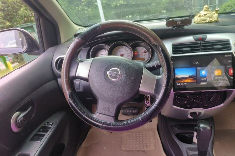 Used Nissan Livina 2010 JINRUI Edition 1.6L Automatic Standard Model Steering Wheel