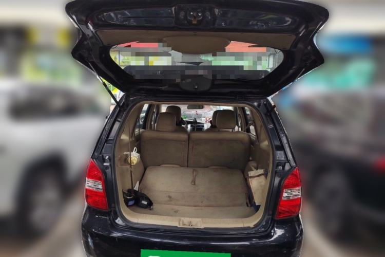 Used Nissan Livina 2010 Jingyi Edition 1.8L Manual Standard Model Trunk