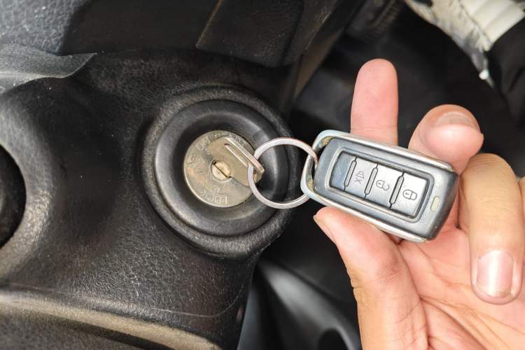 Used Nissan Livina 2010 Jingyue Edition 1.6L Automatic All-in-One Model Vehicle Key