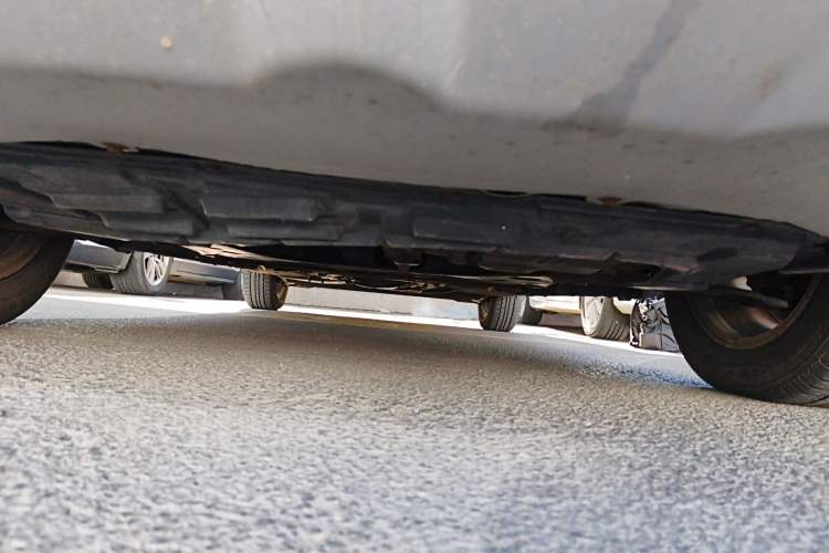 Used Nissan Livina 2010 JINRUI Edition 1.6L Automatic Standard Model Chassis Front