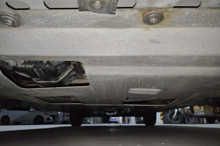 Used Nissan Livina 2010 Jingrui Edition 1.6L Manual Standard Model Chassis Front