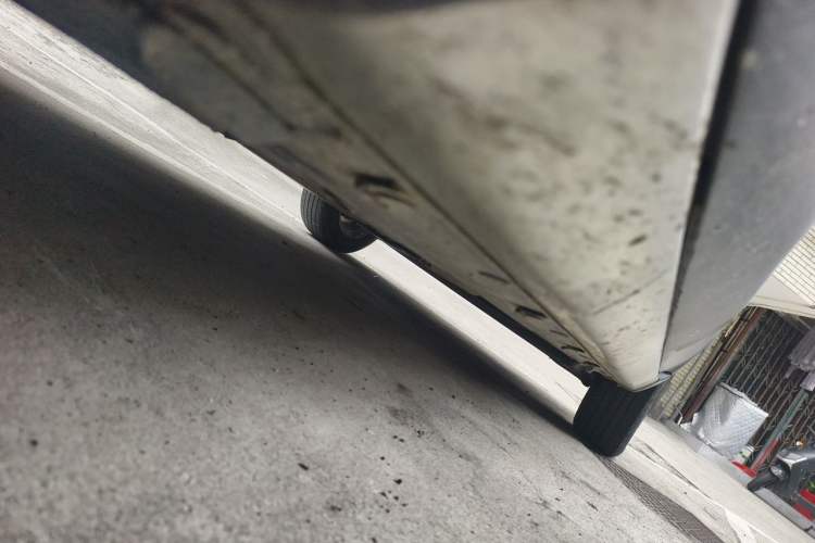 Used Nissan Livina 2010 Jingrui Edition 1.6L Automatic Smart Model Chassis Front Left