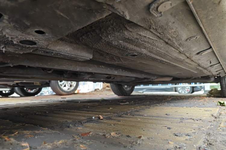 Used Nissan Livina 2010 JINRUI Edition 1.6L Automatic Standard Model Chassis Front Left
