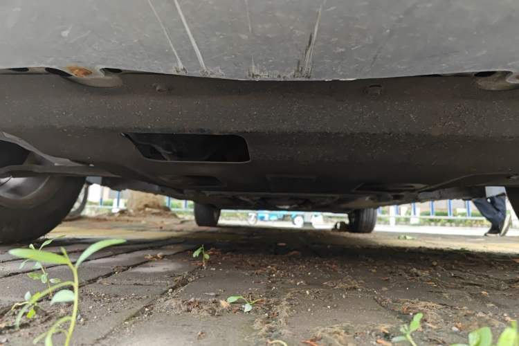 Used Nissan Livina 2010 JINRUI Edition 1.6L Automatic Standard Model Chassis Front