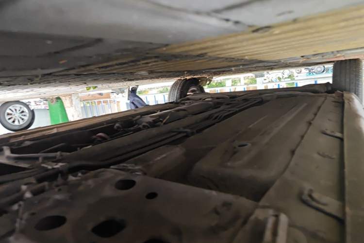 Used Nissan Livina 2010 JINRUI Edition 1.6L Automatic Standard Model Chassis Front Right