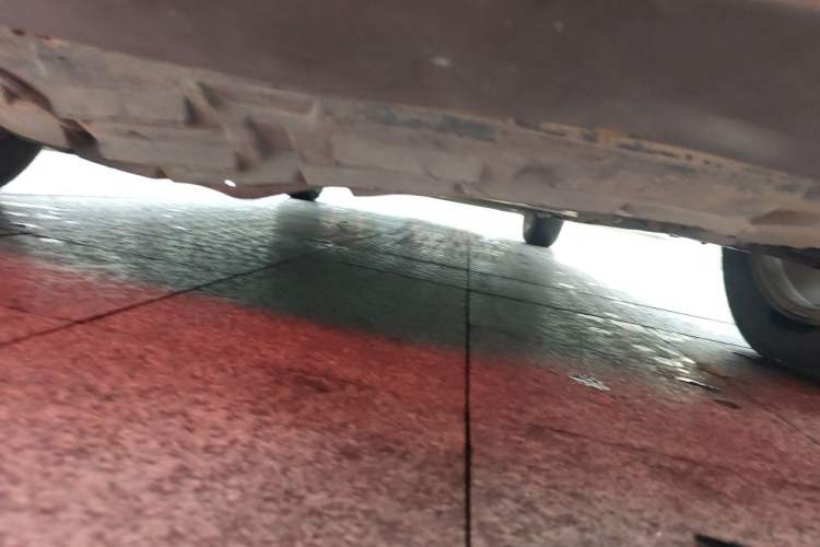 Used Nissan Livina 2010 Jingyi Edition 1.8L Automatic Standard Model Chassis Front
