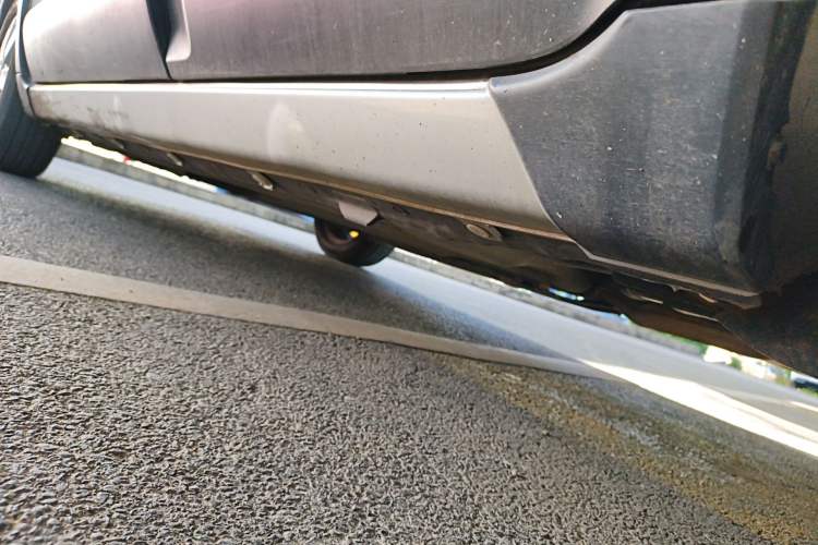 Used Nissan Livina 2010 JINRUI Edition 1.6L Automatic Standard Model Chassis Rear Left