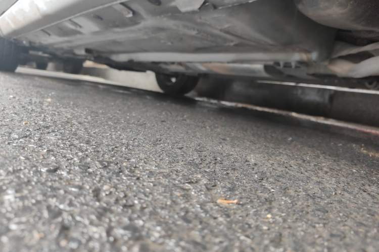 Used Nissan Livina 2010 JINRUI Edition 1.6L Automatic Standard Model Chassis Rear Left