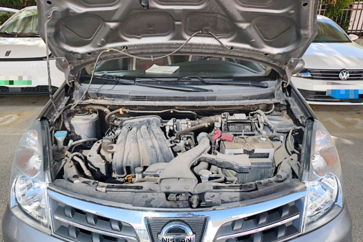 Used Nissan Livina 2010 JINRUI Edition 1.6L Automatic Standard Model Engine Bay