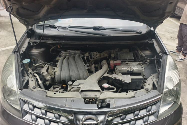 Used Nissan Livina 2010 Jingrui Edition 1.6L Automatic Smart Model Engine Bay