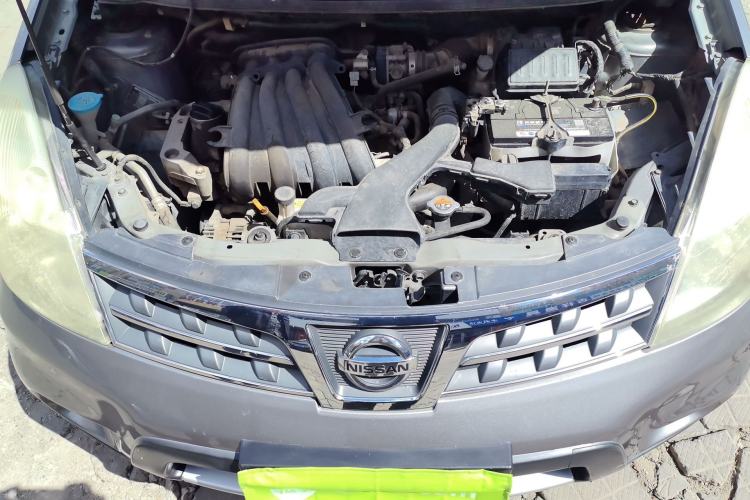 Used Nissan Livina 2010 Jingrui Edition 1.6L Manual Standard Model Engine Bay