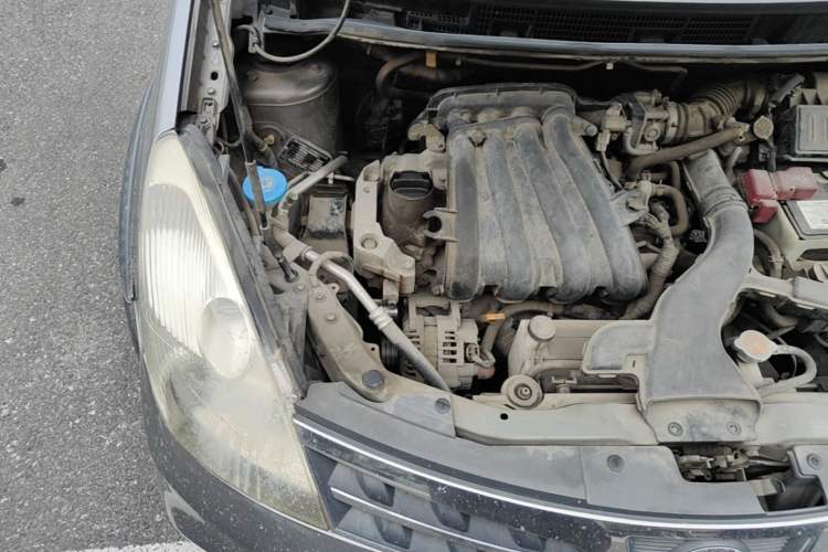 Used Nissan Livina 2010 Jingrui Edition 1.6L Automatic Smart Model Engine Bay Right