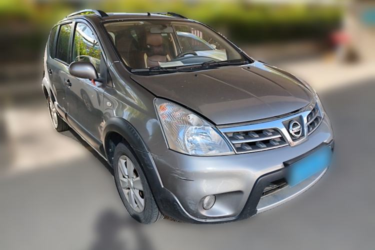 Used Nissan Livina 2010 JINRUI Edition 1.6L Automatic Standard Model Front Right 45 Deg
