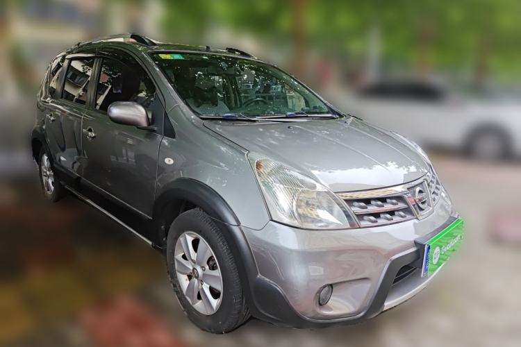 Used Nissan Livina 2010 JINRUI Edition 1.6L Automatic Standard Model Front Right 45 Deg