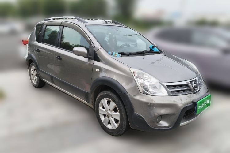 Used Nissan Livina 2010 Jingyue Edition 1.6L Manual All-Around Model Front Right 45 Deg