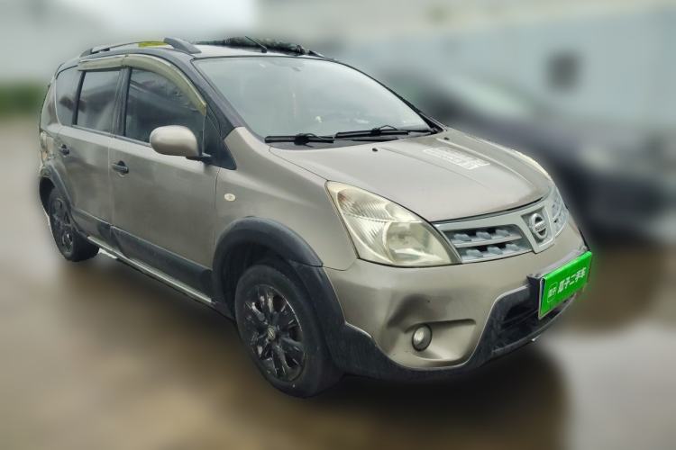 Used Nissan Livina 2010 Jingrui Edition 1.6L Manual Standard Model Front Right 45 Deg